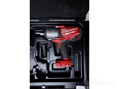Milwaukee mutterdragare